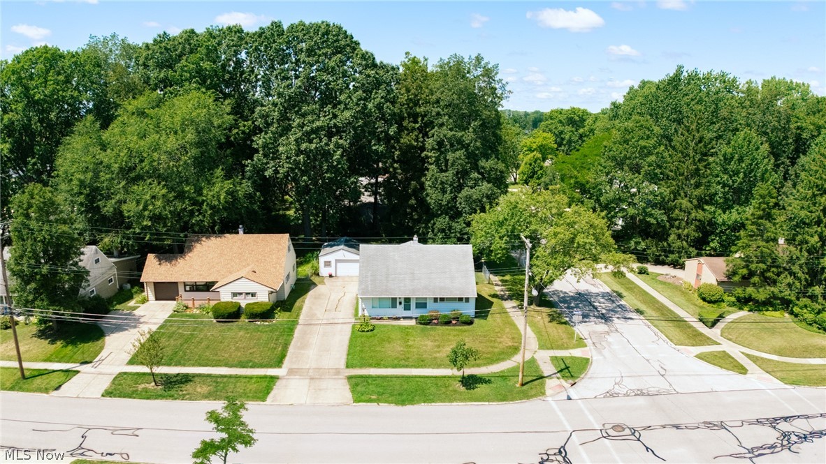 572 Woodmere Drive Berea OH 44017