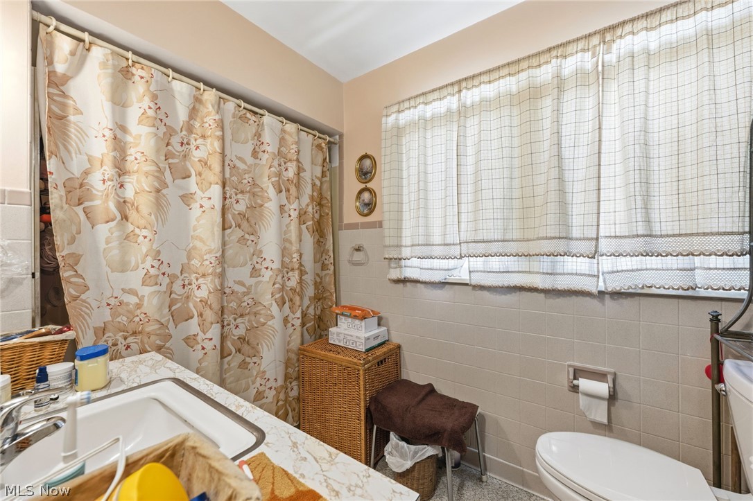 631 Bunker Hill Road Ashtabula OH 44004