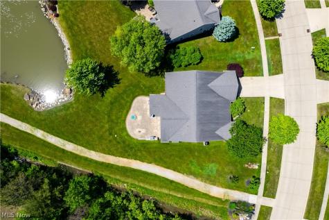 39183 Woodland Trail Avon OH 44011