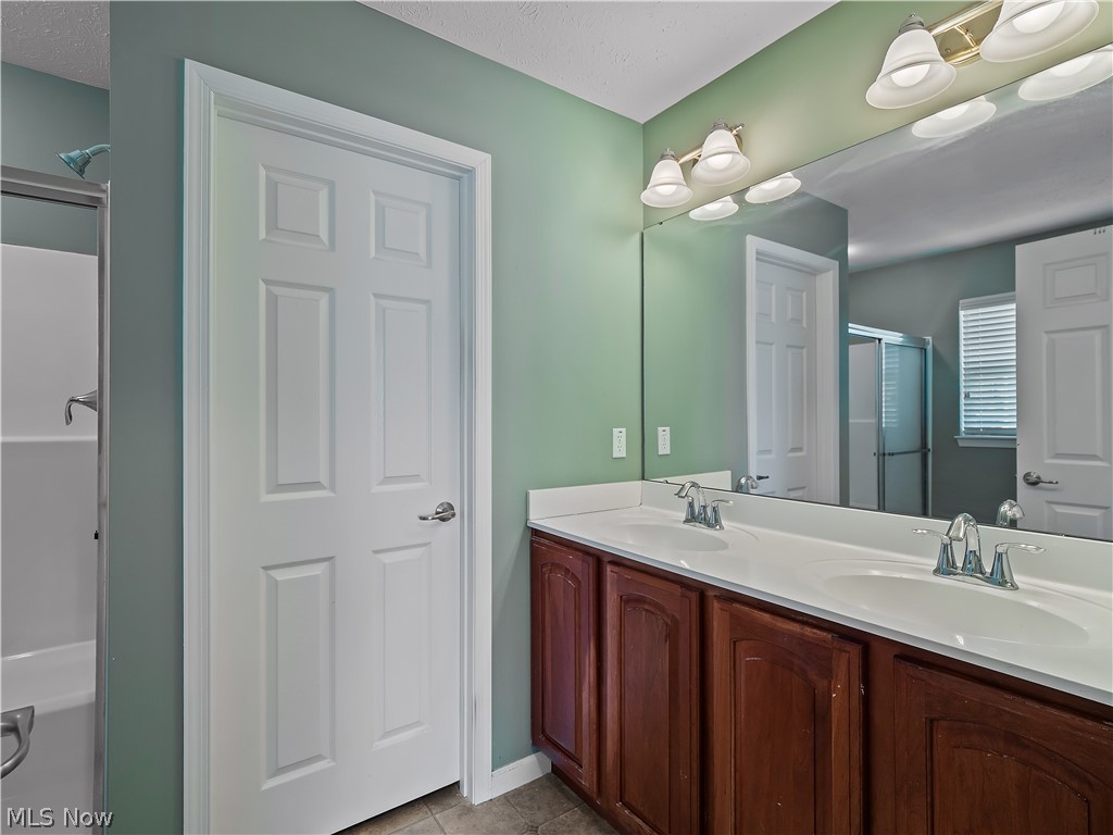 39183 Woodland Trail Avon OH 44011