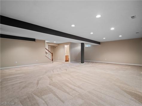 39183 Woodland Trail Avon OH 44011