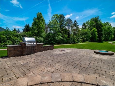 39183 Woodland Trail Avon OH 44011