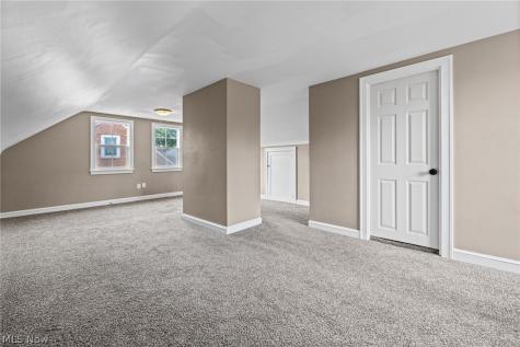 2236 Edgerton Road University Heights OH 44118