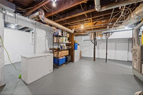 2236 Edgerton Road University Heights OH 44118