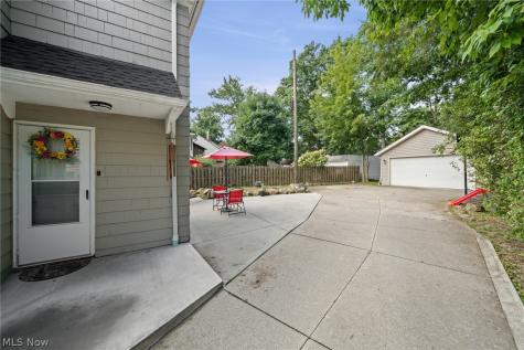 2236 Edgerton Road University Heights OH 44118