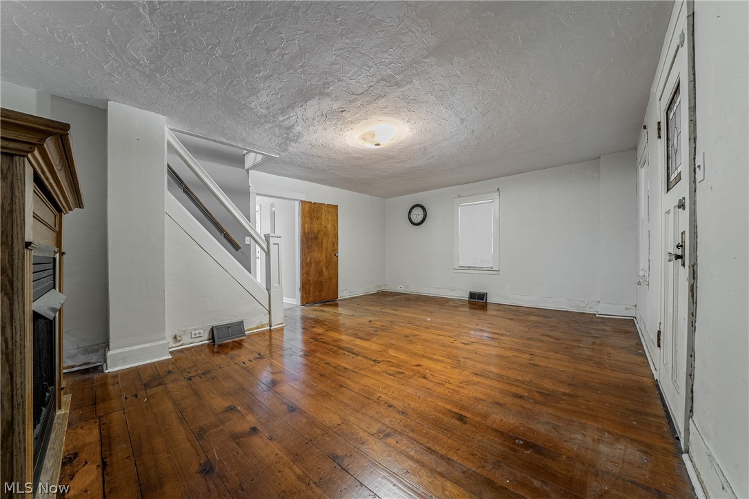 2266 Glenridge Road Euclid OH 44117