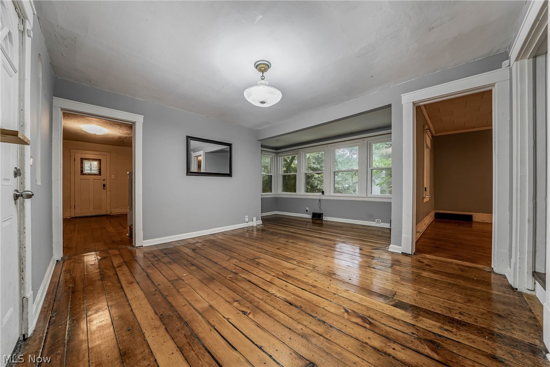 2266 Glenridge Road Euclid OH 44117