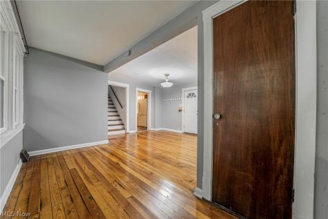 2266 Glenridge Road Euclid OH 44117