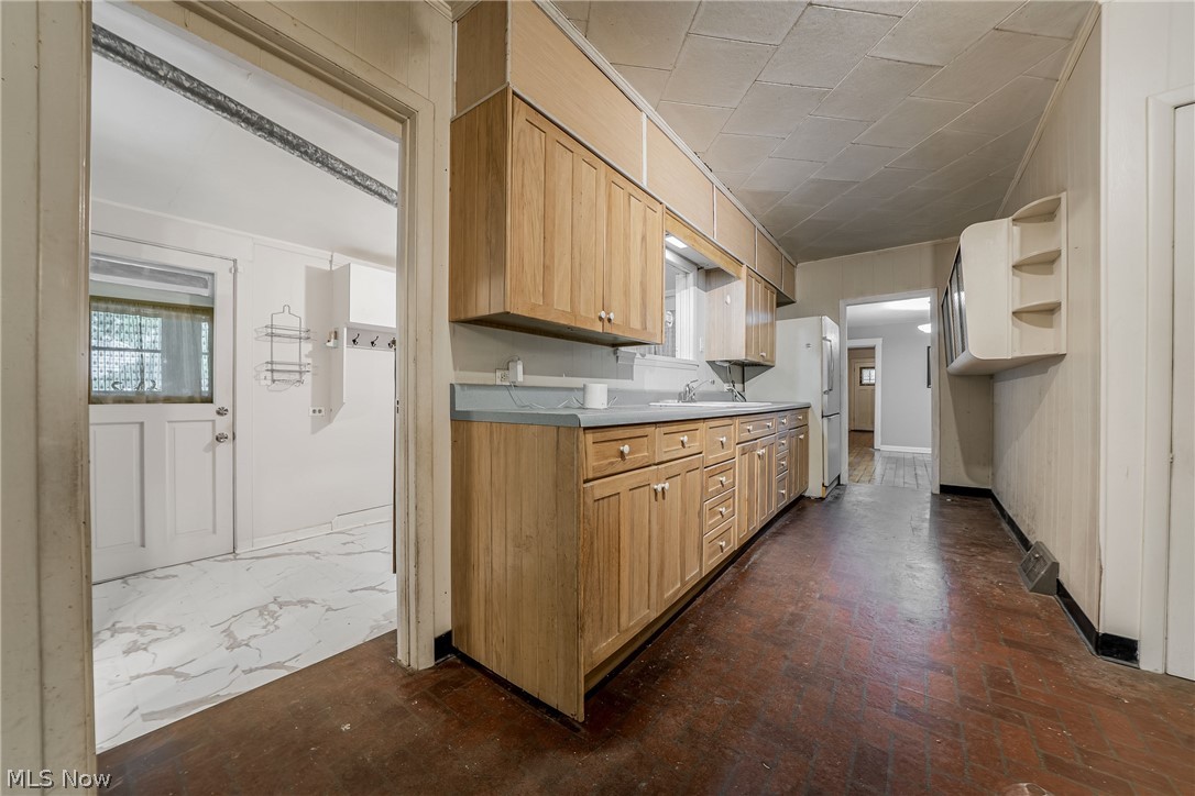 2266 Glenridge Road Euclid OH 44117