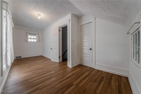 2266 Glenridge Road Euclid OH 44117