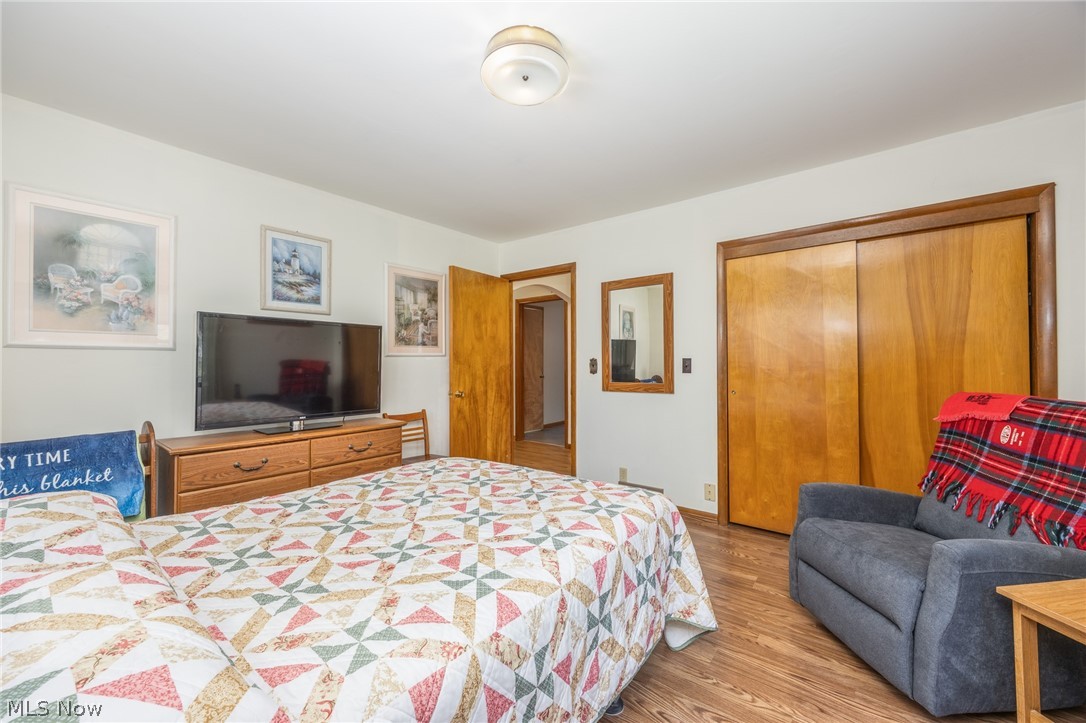 35 Poinciana Street Newport OH 45768