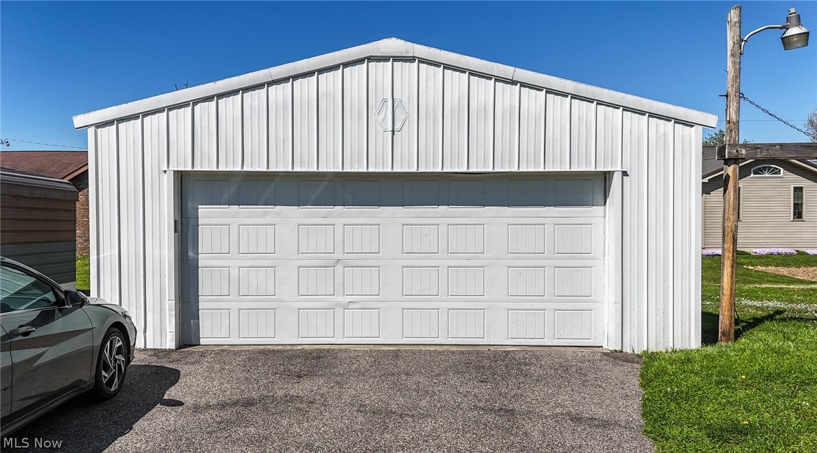 35 Poinciana Street Newport OH 45768