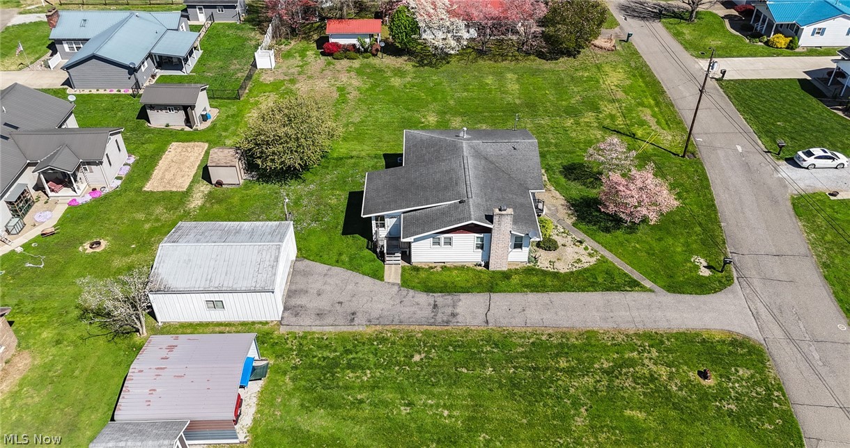 35 Poinciana Street Newport OH 45768
