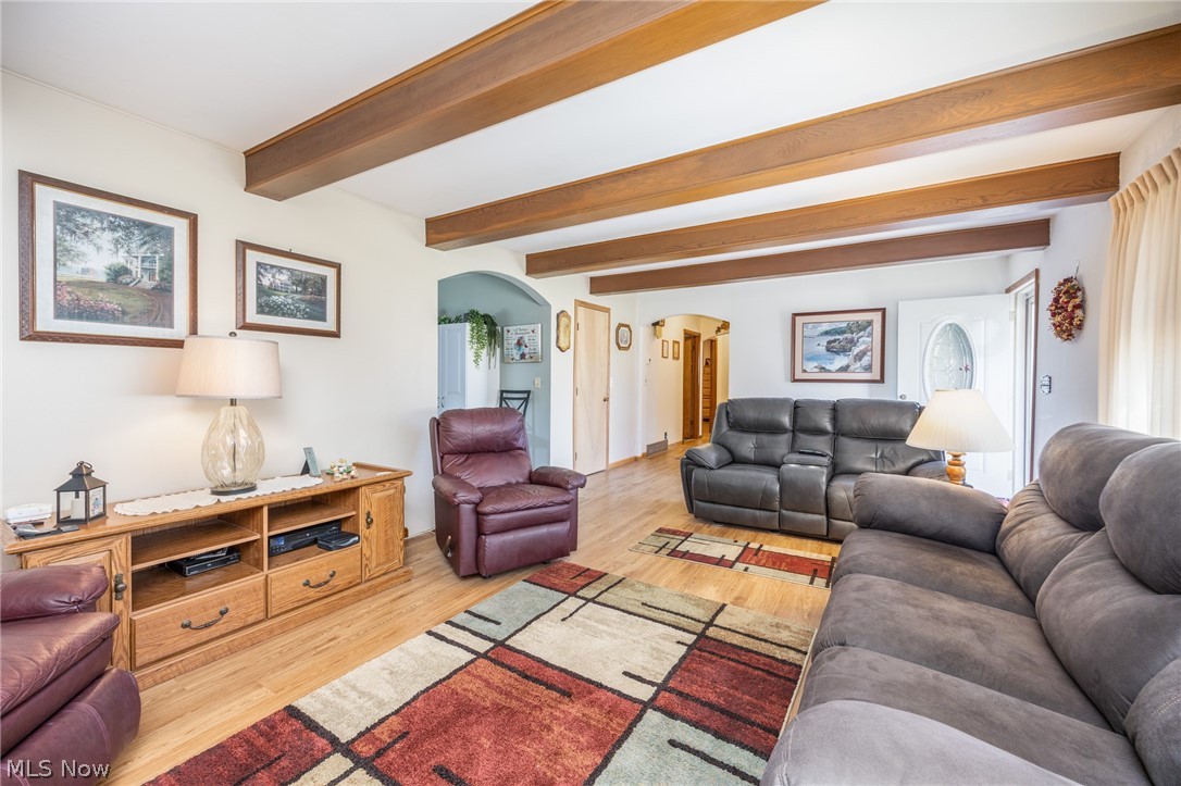 35 Poinciana Street Newport OH 45768