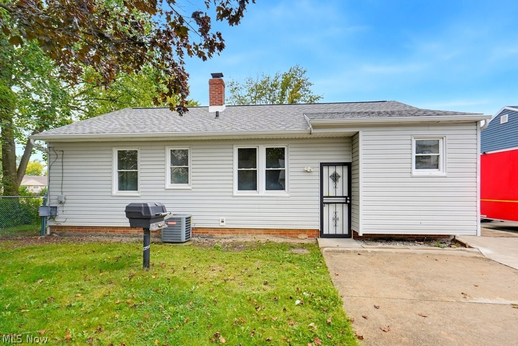 20777 Bowling Green Road Maple Heights OH 44137