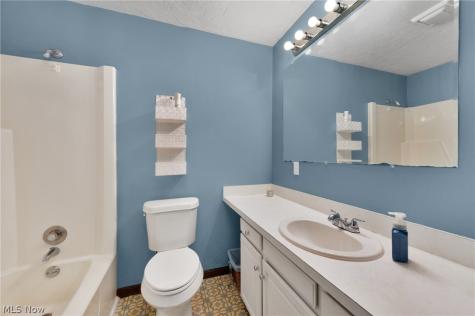 4417 Queen Anne Avenue Lorain OH 44052