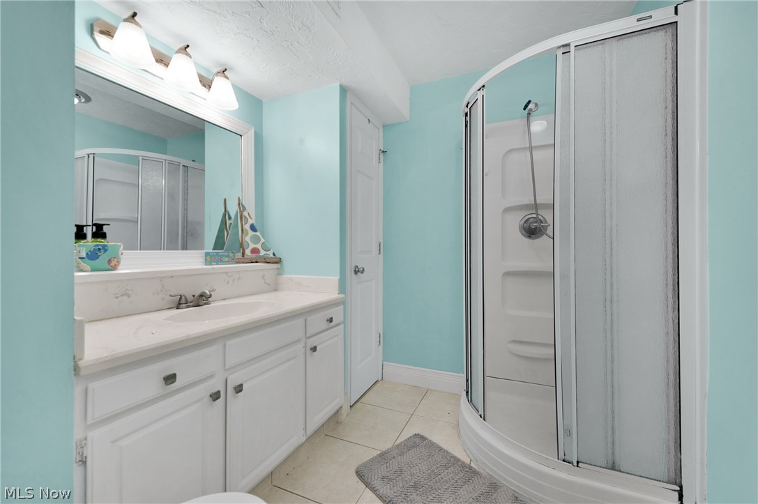 4417 Queen Anne Avenue Lorain OH 44052