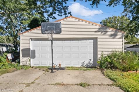 1973 Sedro Street Cuyahoga Falls OH 44221