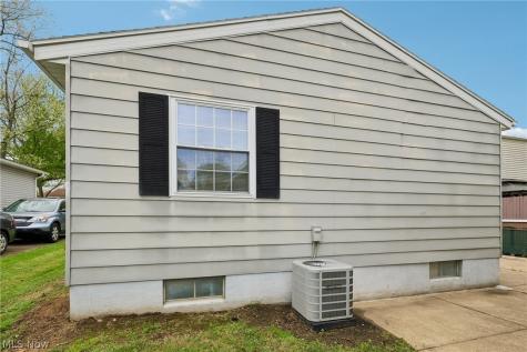 1005 Ute Avenue Akron OH 44305