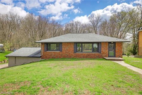 4385 Rex Lake Drive New Franklin OH 44319