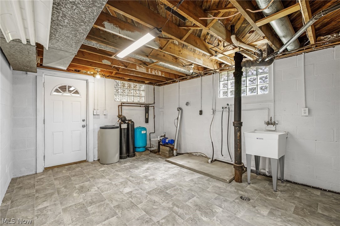 4385 Rex Lake Drive New Franklin OH 44319