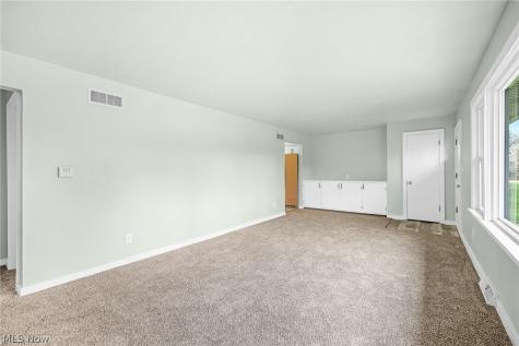 4385 Rex Lake Drive New Franklin OH 44319