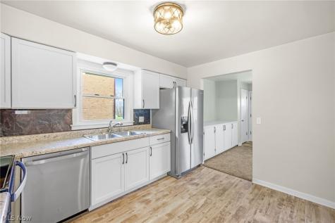 4385 Rex Lake Drive New Franklin OH 44319