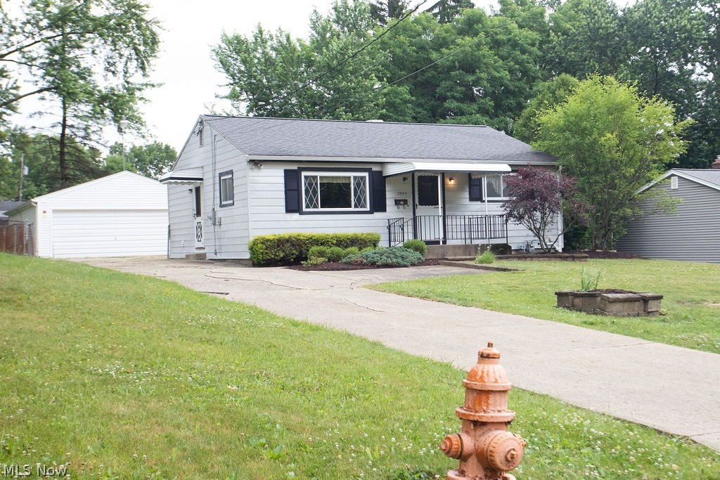 3894 Cannon Road Youngstown OH 44515