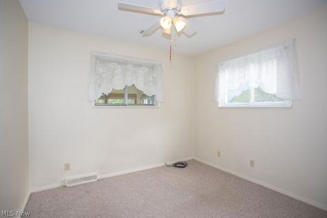 3894 Cannon Road Youngstown OH 44515