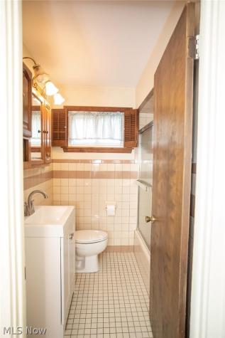 3894 Cannon Road Youngstown OH 44515