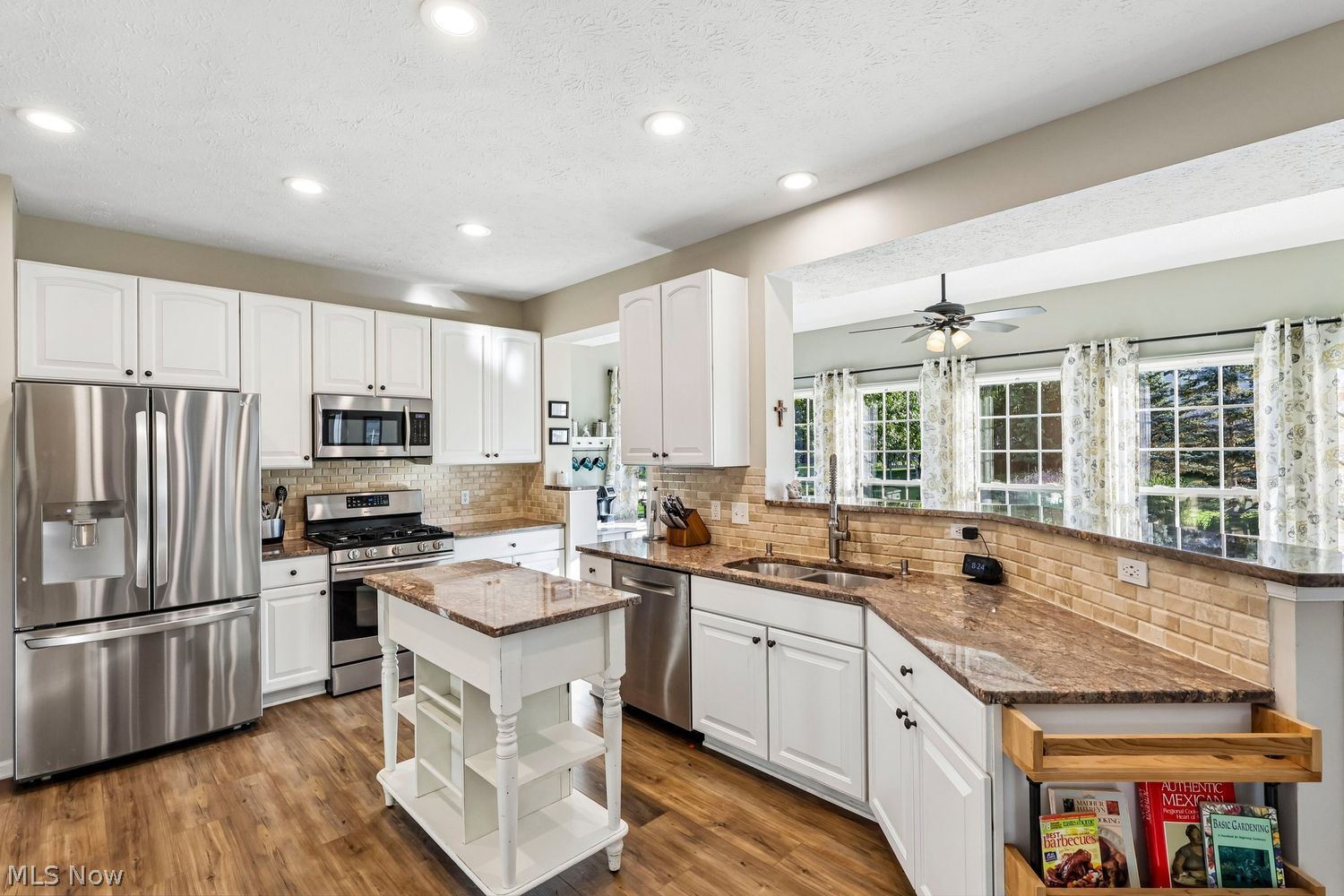 4739 Churchill Drive Avon OH 44011