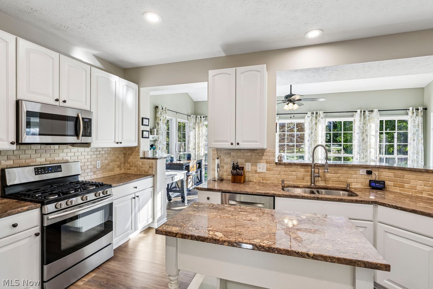 4739 Churchill Drive Avon OH 44011