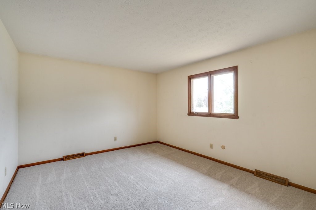 9761 Applewood Drive North Royalton OH 44133
