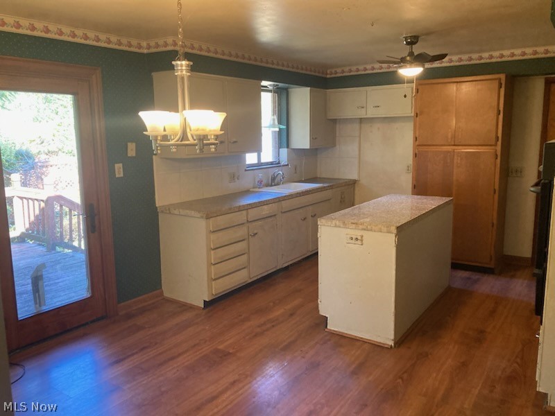 2381 Hillwood Street Magnolia OH 44643