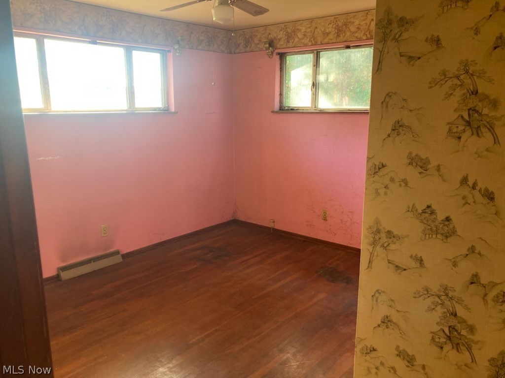 2381 Hillwood Street Magnolia OH 44643