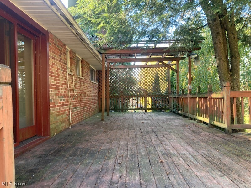 2381 Hillwood Street Magnolia OH 44643