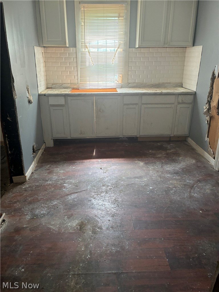 6902 Morgan Avenue Cleveland OH 44127