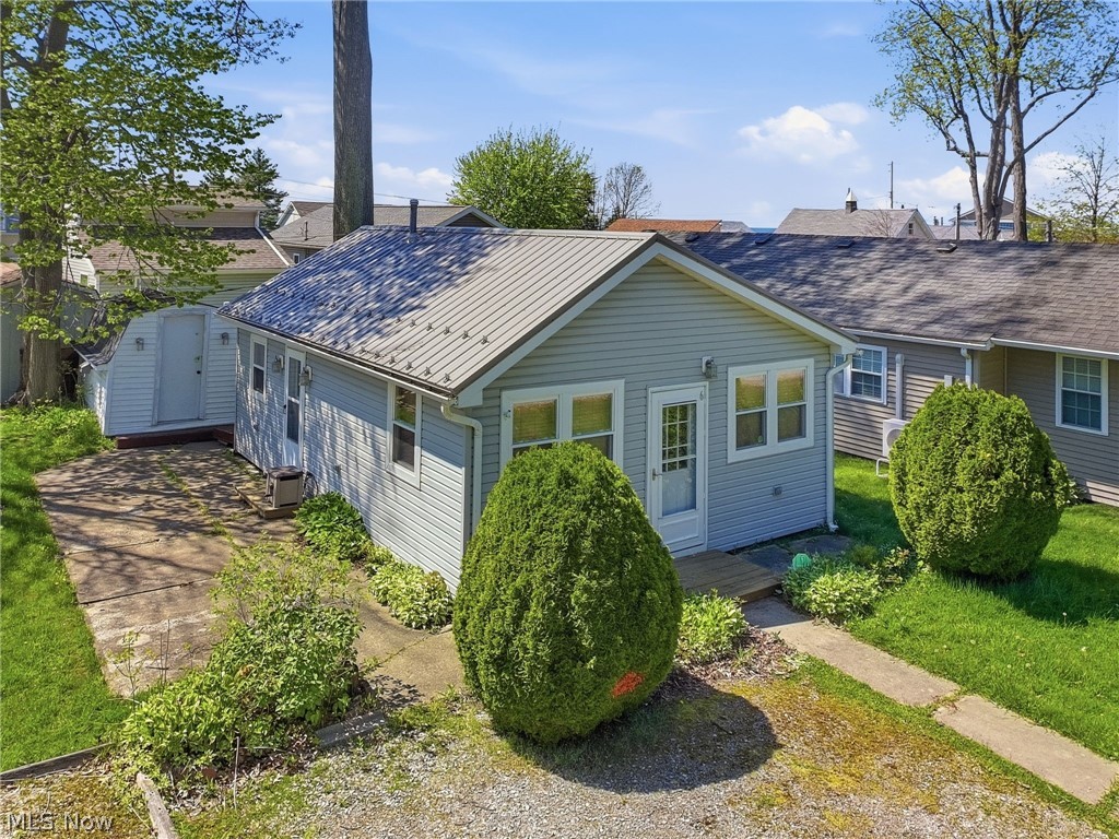5755 Lake Road W Ashtabula OH 44004