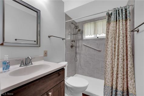 15540 Paulding Boulevard Brook Park OH 44142
