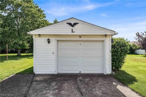 15540 Paulding Boulevard Brook Park OH 44142