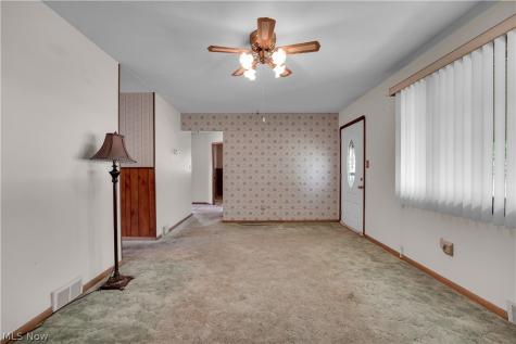 15540 Paulding Boulevard Brook Park OH 44142