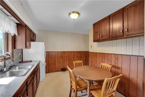15540 Paulding Boulevard Brook Park OH 44142