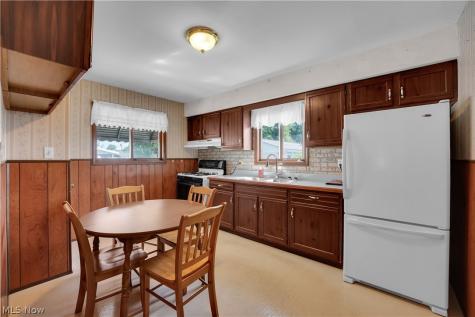 15540 Paulding Boulevard Brook Park OH 44142