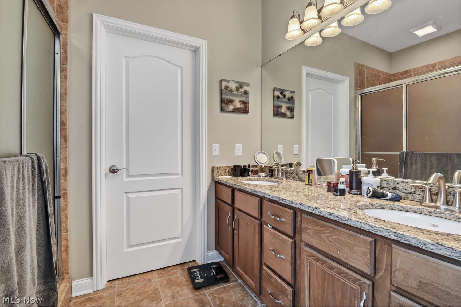 19 Bristol Lane Rocky River OH 44116