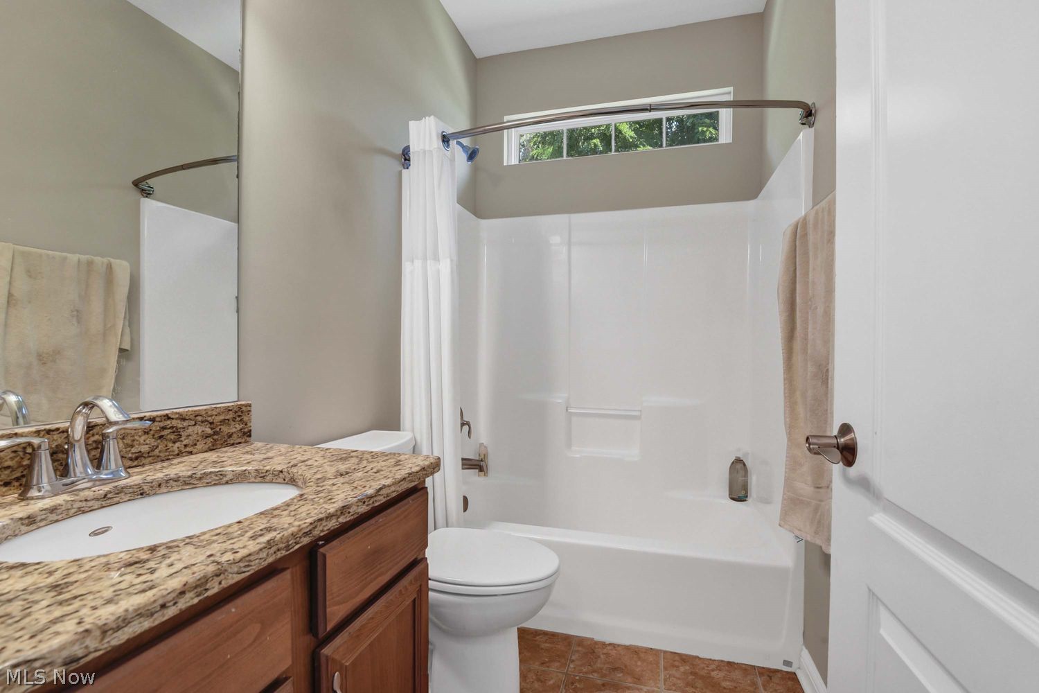 19 Bristol Lane Rocky River OH 44116