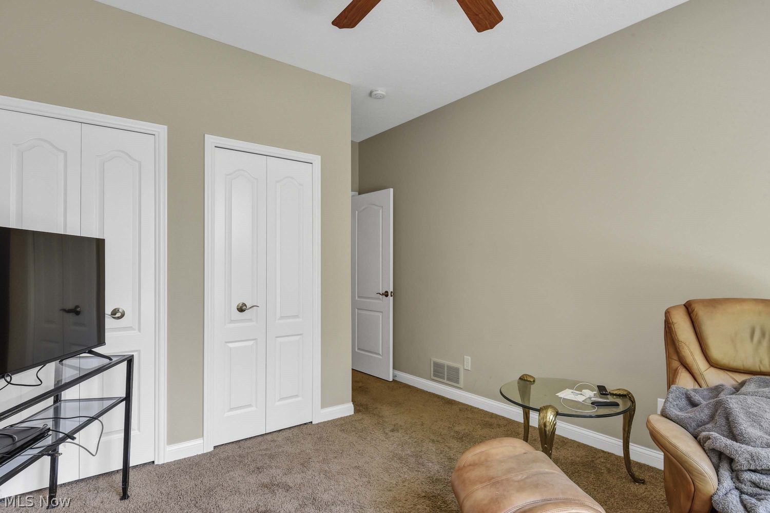 19 Bristol Lane Rocky River OH 44116
