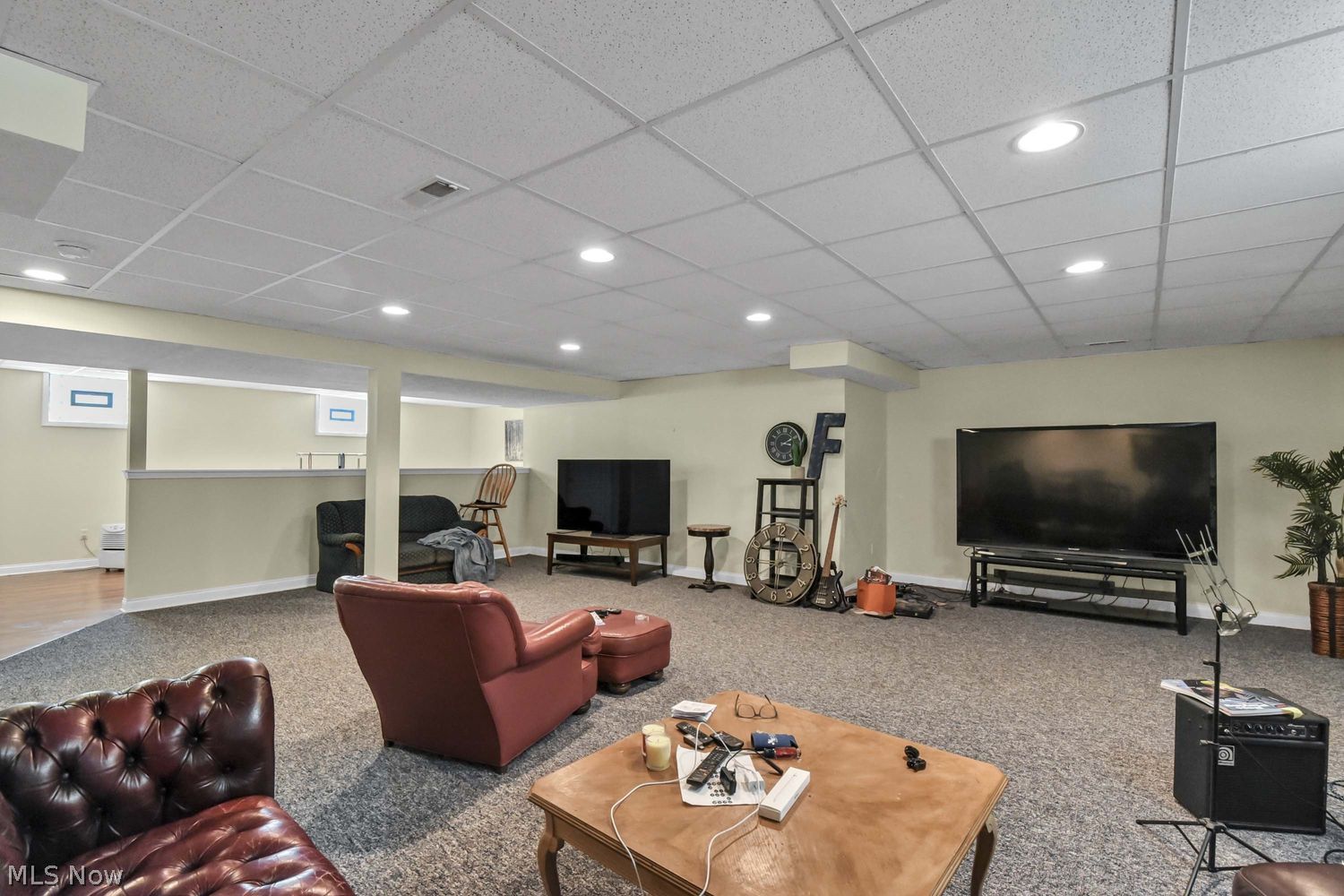 19 Bristol Lane Rocky River OH 44116