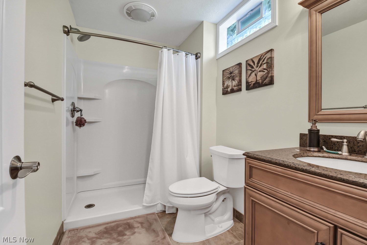 19 Bristol Lane Rocky River OH 44116