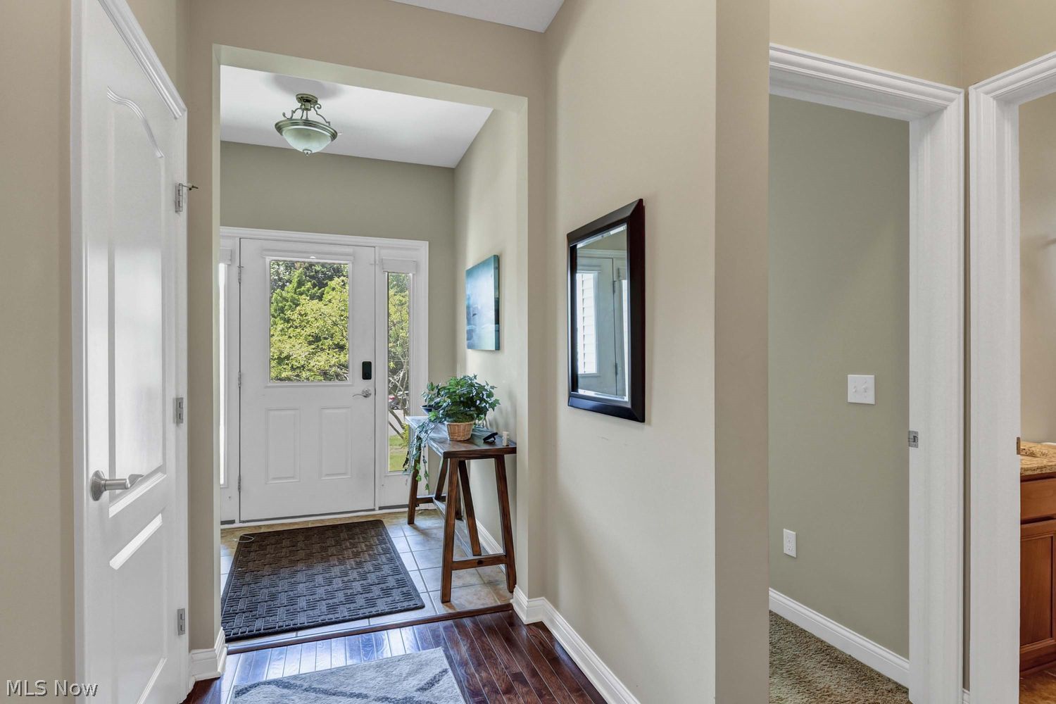19 Bristol Lane Rocky River OH 44116
