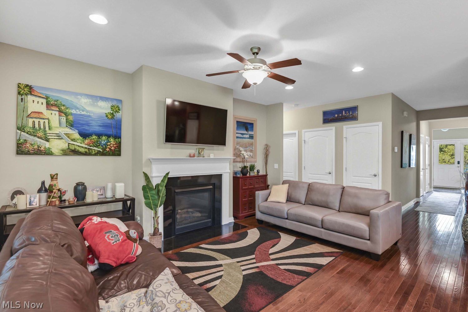19 Bristol Lane Rocky River OH 44116